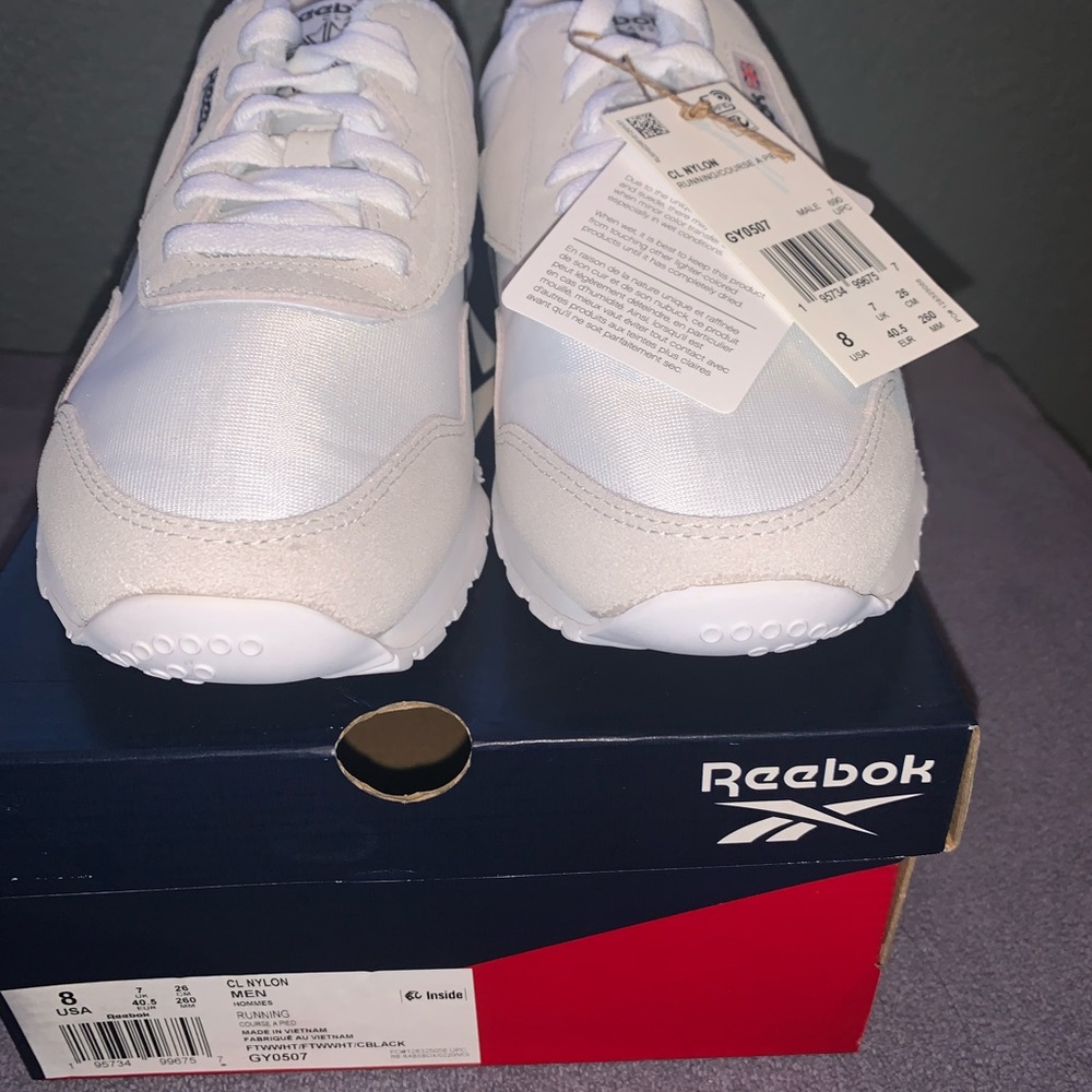 Reebok classics - Picture 2 of 5